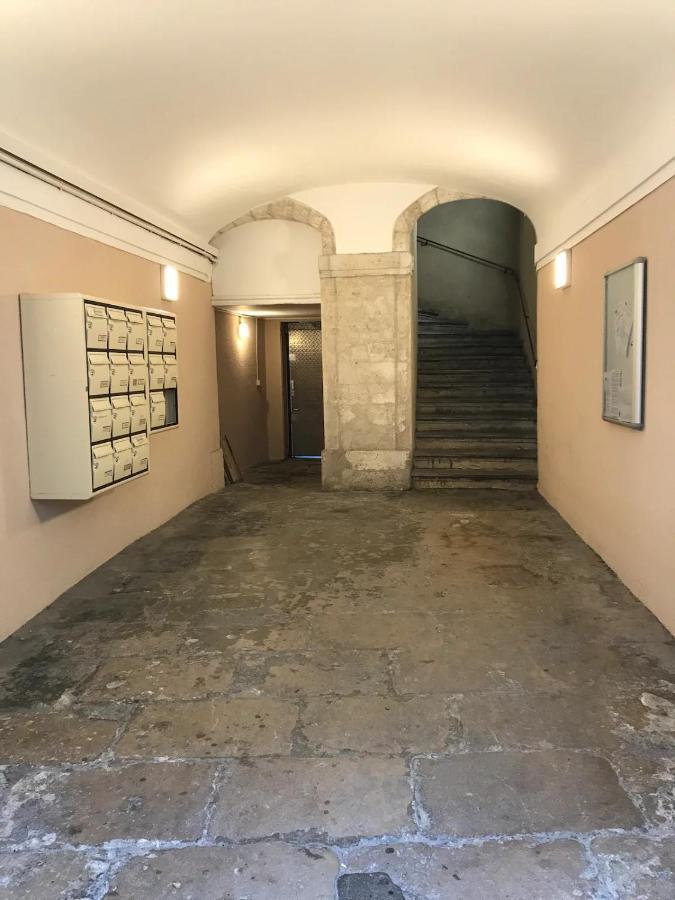 Ferienwohnung Magnifique 2 Pieces - Plein Centre - Tram 1 Min Montpellier Exterior foto