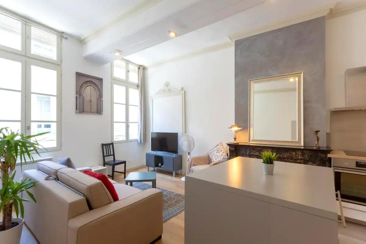 Ferienwohnung Magnifique 2 Pieces - Plein Centre - Tram 1 Min Montpellier Exterior foto